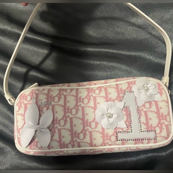 Christian Dior Pink Monogram Shoulder Bag - Picture 3 of 17